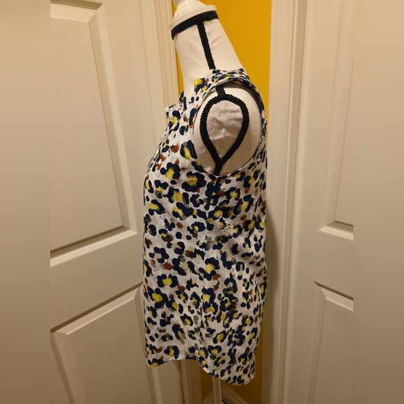 CABI V NECK BLOUSE, SIZE XS - Picture 4 of 10